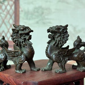 Para miedzianych figurek Feng Shui Pi Yao/Pi Xiu na bogactwo i szczęście, kolekcjonerska figurka Qilin qi lin, miedziane dzielne oddziały, prezenty na otwarcie sklepu YYMM299