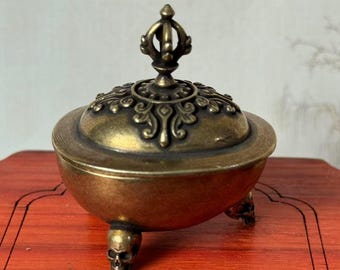Mini copper Tibet Buddhism Avalokiteshvara Buddha Gabala Kapala Bowl Cup Human skull stand Copper dzi Kapala skull cup Buddhism auspicious