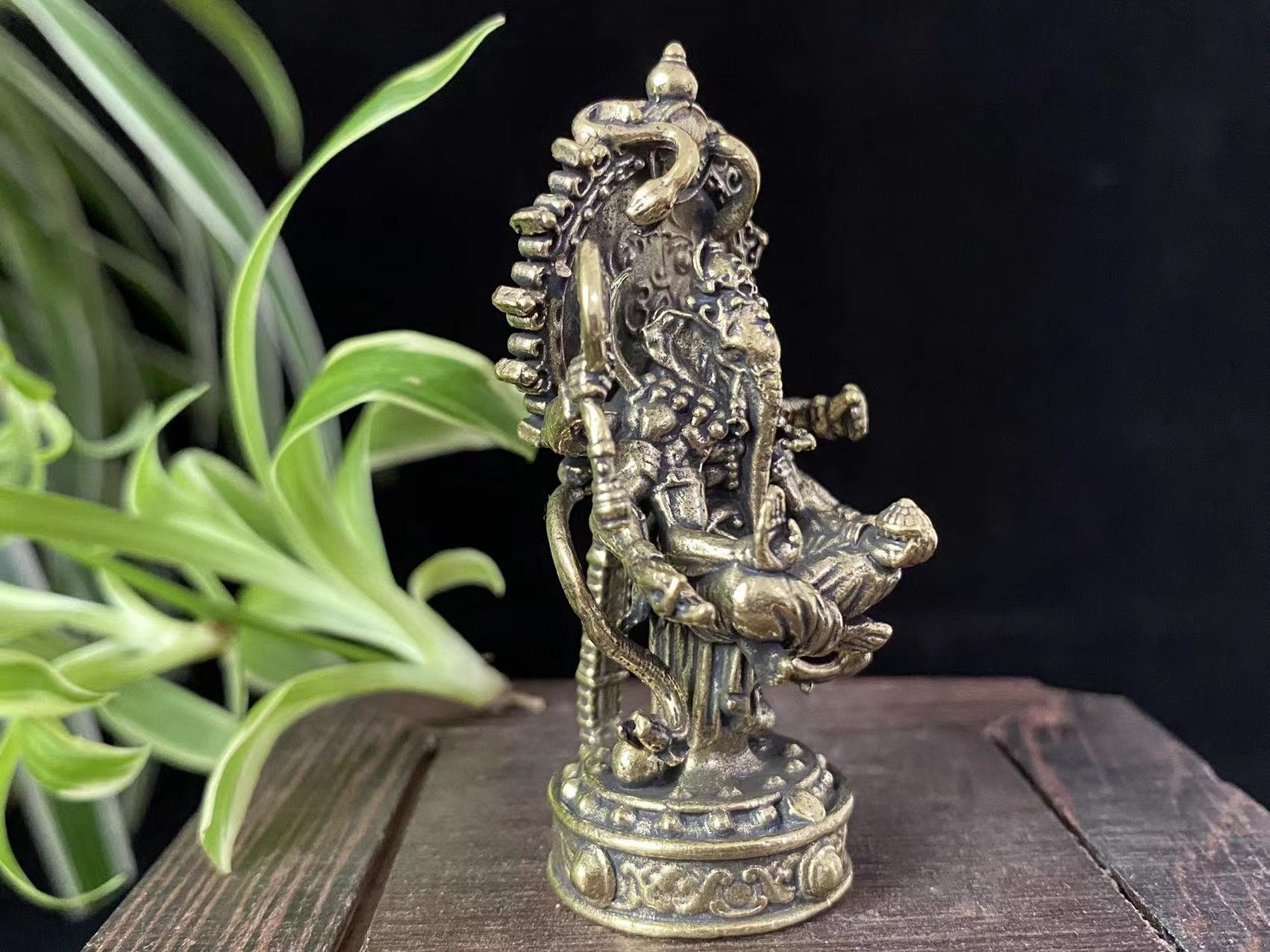 チベット銅象神像富と幸運の置物仏教寺院の装飾瞑想、仏像ホーム