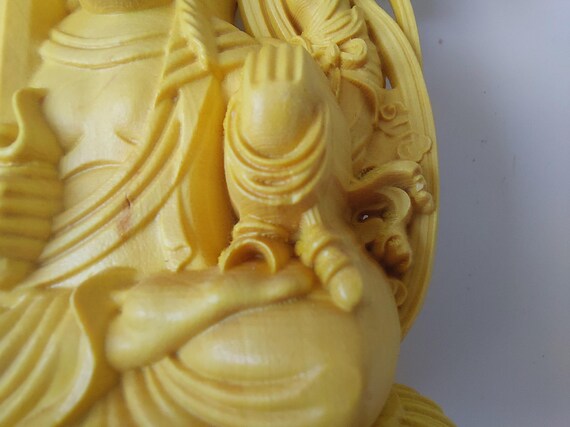 チベット木製仏像、手彫り木製僧侶像、瞑想禅装飾、車の装飾木彫り