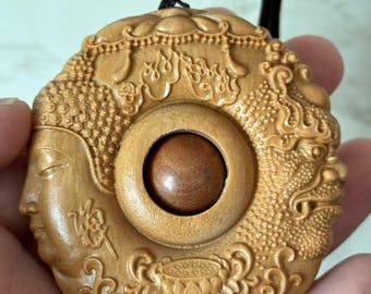 Naturligt trä Buddha staty hänge, trä buddhism amulett Budai figur buddhism lycka gud av rikedom tur yoga halsband