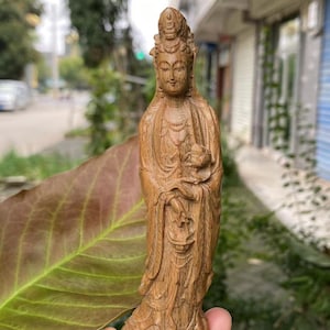 Tibet Wooden buddha statue,Vintage Hand Carved Wood Guanyin figurine,Meditation Zen Decor, car decor wood carving Guanyin Bodhisattva statue