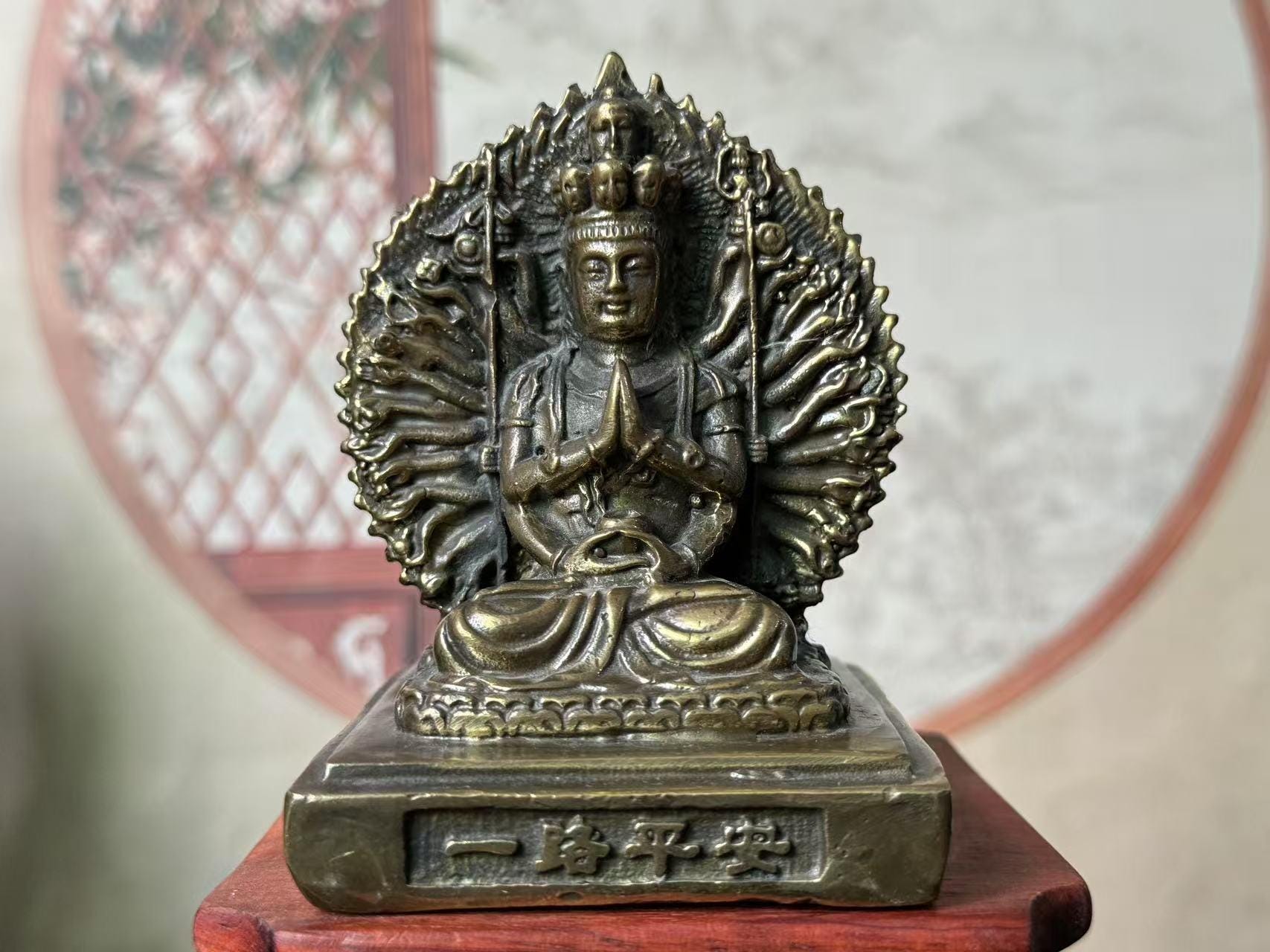チベットの銅製千手観音像、千手観音仏像、仏教の観音菩薩、慈悲の女神