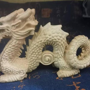 Natural Handcrafted Wood Carved Dragon Statue Fengshui Wooden Crawling Dragon Animal Feng shui Figurine Ornament Success Mascot Home Decor .