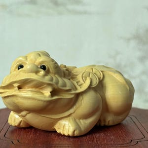 Wooden Feng Shui pixiu, Hand Carved Collectible Wood Animal Figurine for Wealth healthy success Home Office Decorative Ornaments Lucky Charm