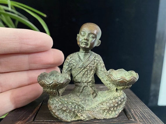 仏の装飾品、仏の置物像の装飾、中国の古いブロンズ彫刻チベット仏教