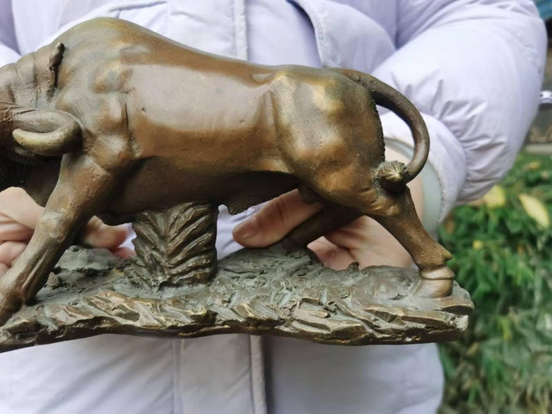 Vintage Wall Street Bronze Fierce Bull OX Statue, Feng Shui Bull ...