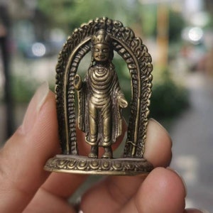 Tibet buddha statue, mini Brass Budha Shakyamuni Fengshui Zen Buddhism Buddhist Gifts Meditation, Zen ,car decor, Pocket Buddha Buddha yu148