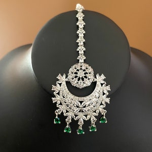 Silver Cubic zirconium mangtika/Green Oversized mangtika/Bridal mangtika/Indian forehead jewelry/AD mangtika/Indian/Pakistani jewelry/Bindi
