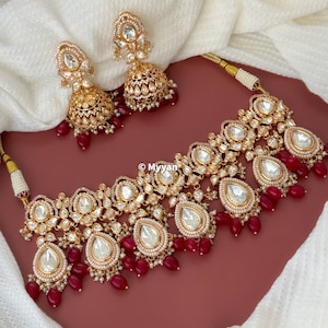 Conjunto de gargantilla nupcial de polki rojo premium con pendiente jhumka / Collar nupcial de polki chapado en oro / Joyería de boda punjabi / Joyería india pakistaní