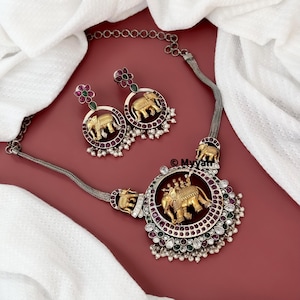 Meerkleurige olifant ketting/tweekleurige ketting geoxideerde hanger/Indiase geoxideerde sieraden/tweekleurige sieraden/Saree-ketting/cadeau voor vrouwen