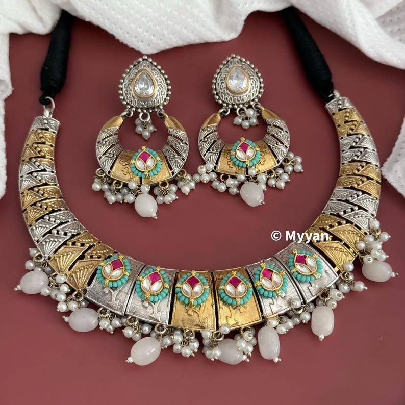Dual tone oxidized necklace/Oxidized fusion kundan necklace/Two tone jewelry/Fusion hasli/Ethnic Garba jewelry/Latest navratri collection Ruby white