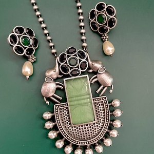 Antique silver carved stone fusion necklace set/Oxidized long pendant necklace/Indian tribal jewelry/Trendy oxidized jewelry set/Bohemian