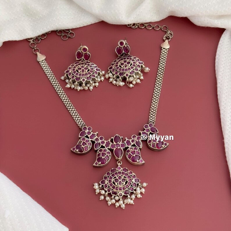 German silver kemp stone necklace/Ruby green silver necklace/Traditional Temple jewelry/South Indian oxidized jewelry/Saree necklace image 2