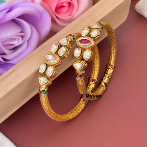 Pulseira Kundan/Kundan kada de rubi e ouro/Pulseira leve delicada/Pulseira indiana/Joias de casamento/Presente para ela/Joias de Bollywood