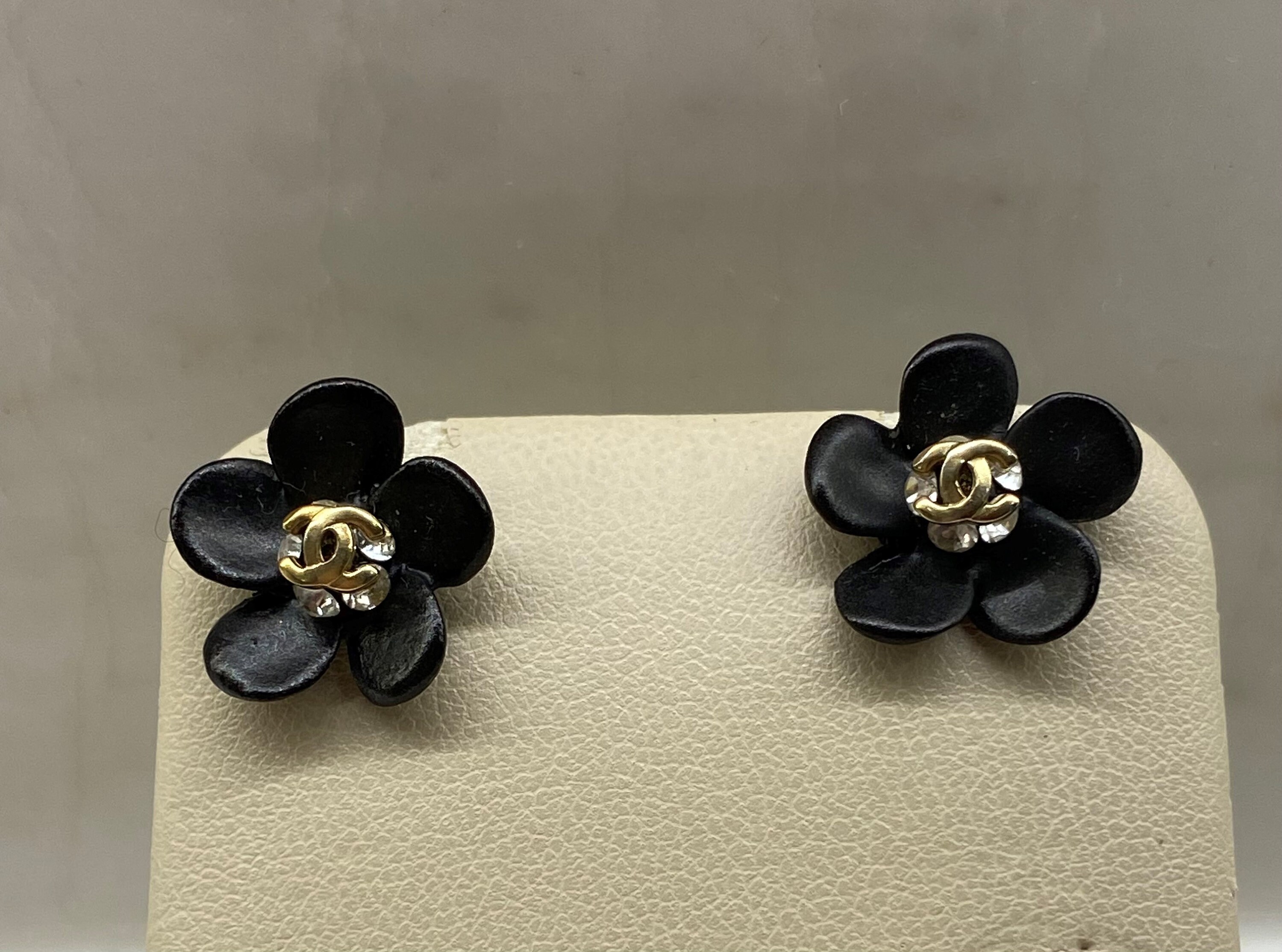 Chanel Strass CC Stud Earrings - Palladium-Plated Stud, Earrings -  CHA952641