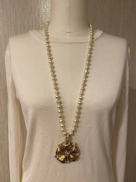 Chanel Pearl Pendant Necklace