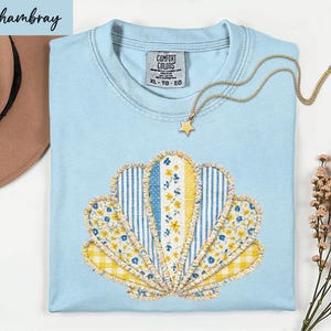 Comfort Colors FAUX Patchwork Seashell T-Shirt, Cute Ocean Aesthetic Top, Beach Summer Graphic Tee, Summer Vibes Shirt, Seashell Top
