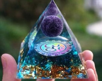 Pirámide de cristal de orgonita