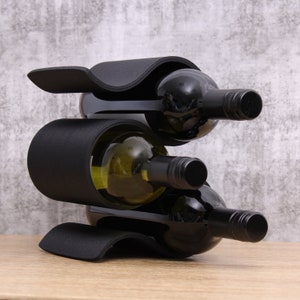 Wavy Wine Rack, Small 3 bottle Wine Stand Home Organisation