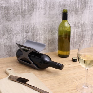 Edgy Wine Rack Countertop, Freestanding Unique 2 Bottle Wine Holder, Vertical Wine Rack, Gift for Wine Lovers image 3