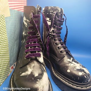 Purple velvet and black satin laces for your Dr Martens boots. Reversible laces, you can show the vibrant purple side, or reverse sides when you lace up and show the black satin side with just enough of the purple edging showing for a pop of colour.
