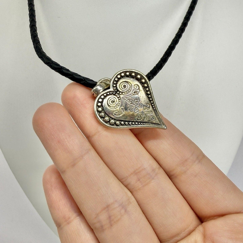 BRIGHTON Ophelia Heart Pendant Silver Tone Vintage Necklace Jewelry N567 image 4