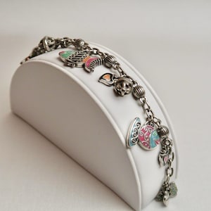 BRIGHTON Bunte Emaille Fische Silber Ton Charme Vintage Armband Schmuck Br48 Bild 1