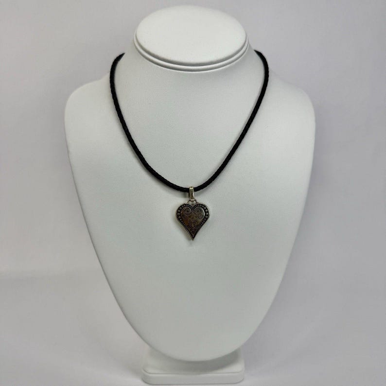 BRIGHTON Ophelia Heart Pendant Silver Tone Vintage Necklace Jewelry N567 image 2