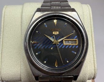 ネ*ン様 SEIKO 5 AT/自動 AUTOMATIC 7009-876A 稼 SEIKO 5 Automatic 7009-876A Self Winding Day/date Men Vintage