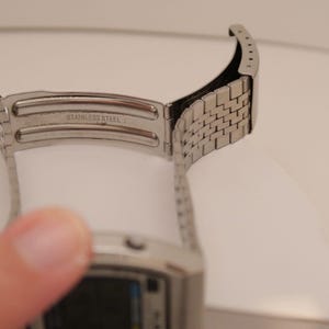 Reloj vintage SEIKO ALBA Y770-5080 Cronógrafo Digital de Cuarzo para Hombre W220 *FUNCIONANDO imagen 3