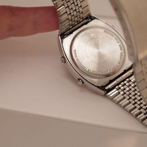Reloj vintage SEIKO ALBA Y770-5080 Cronógrafo Digital de Cuarzo para Hombre W220 *FUNCIONANDO imagen 5
