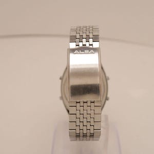 Reloj vintage SEIKO ALBA Y770-5080 Cronógrafo Digital de Cuarzo para Hombre W220 *FUNCIONANDO imagen 2