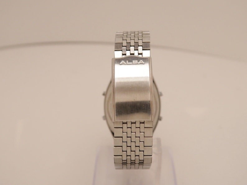 Reloj vintage SEIKO ALBA Y770-5080 Cronógrafo Digital de Cuarzo para Hombre W220 *FUNCIONANDO imagen 2