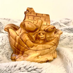 Hand-Carved Noah&#39;s Ark