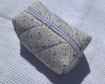 Handmade Quilted Purple Floral Makeup Bag, Purple Gingham Lining Zippered Box Pouch