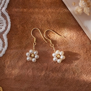 Minimalist Flower Pearl Drop Earrings, Wedding Pearl Dangle Earrings, Floral Earring, Bridal & Bridesmaids Jewellery, Handmade Gifts for Her