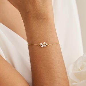 Pulsera de perlas naturales con hojas y diamantes, delicada pulsera floral, conjunto de joyas de perlas para bodas, regalo para novias y damas de honor, regalo de cumpleaños