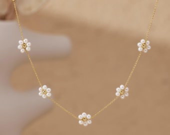 Dainty Pearl Flower Necklace, Freshwater Pearl with Gold Bead Flower Jewelry, Flower Choker, Jewellery Set, Bridesmaids Gift, Gifts for Her