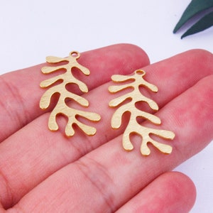 Raw Brass Earrings, Charms for Earring Making, Leaf Shape Earrings, Earring Pendant, Earring Connectors, Earring Jewelry Supplies, FQ0098