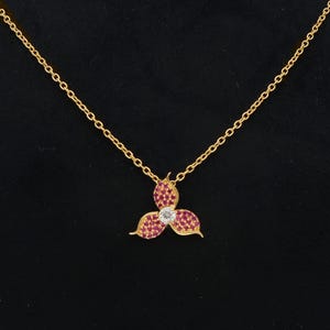 Art deco bloemenketting voor vrouwen Vintage bloemen bruiloft hanger antieke stijl bloemenketting cadeau voor vrouwen Drie bloembladen bloemenketting