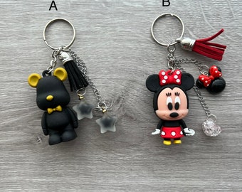 Schlüsselanhänger mit Charms. Bär und Maus