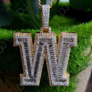 Colar com nome inicial em diamante lapidado baguete, pingente de letra dourada sobre colar com letra personalizada, presente para esposa, presente de aniversário para ela