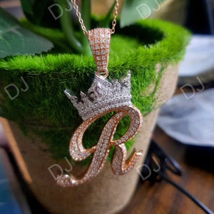 Rundschliff Diamant R Initial Halskette, Anfangsbuchstabe Gold über Anhänger Personalisierte Buchstaben Halskette, Frau Geschenke, Geburtstagsgeschenk für Sie
