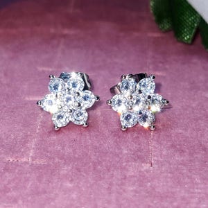 Diamond Stud Earrings Round Cut Lab-Created Diamond Flower Stud Earrings 14K White Gold Finish 925 Silver Unisex Hip Hop Stud Earrings