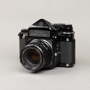 Pentax 6x7 67 - Medium Format Camera - Takumar 105mm 2.4 Pentax 6x7 67 - Medium Format Camera - Takumar 105mm 2.4