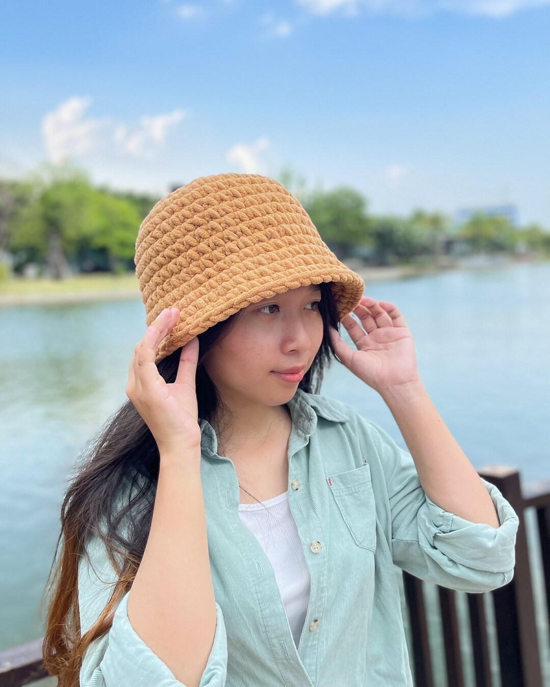 Minimalist Crochet Chunky Bucket Hat, Crochet Solid Color Hat With Brim, Velvet Wool Fashion