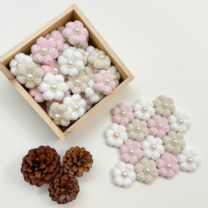 Virkad puffblommaapplikation för hårspännedekoration, 3D-blommaapplikation scrapbooking, vit prästkrageblommalapp, söt lappapplikationsblomma