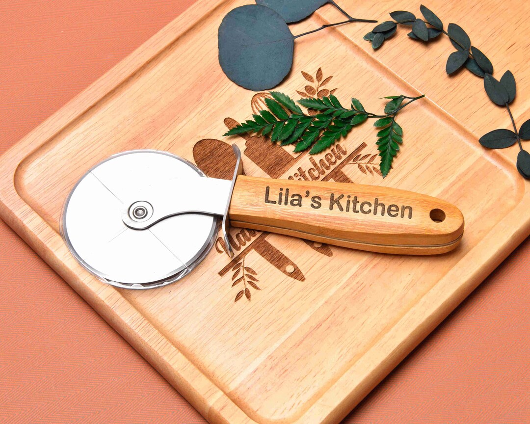 Personalised Pizza Cutter, Custom Wheel Slicer, Wooden Handle Pizzeria