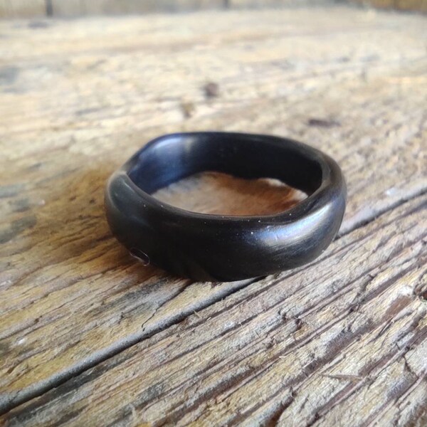 Bague en bois faite main pour homme et femme, Bague en bois d'ébène, cadeau parfait